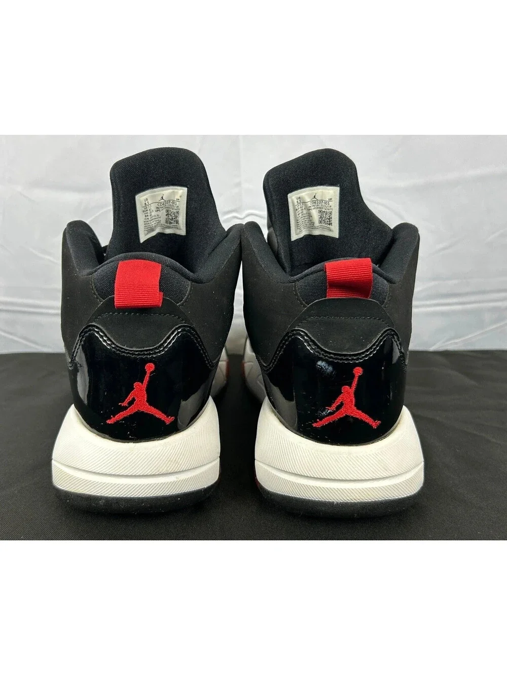 Men's Jordan Max Aura 3 Black Red Basketball Shoes Size 8.5 CD6107-001